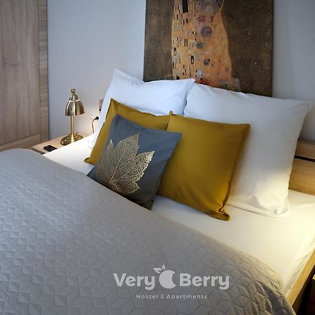 Przestronny Apartament Very Berry W Poznaniu Z Dwiema Sypialniami By Noclegi Renters מראה חיצוני תמונה