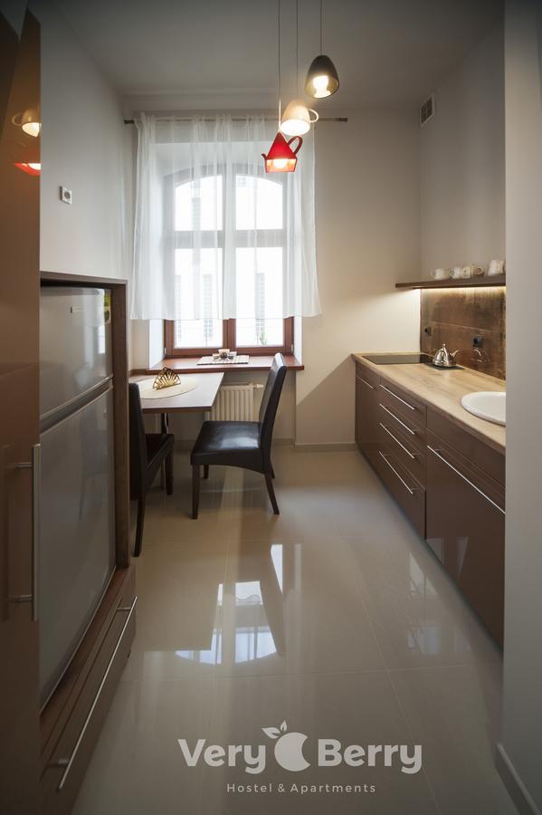 Przestronny Apartament Very Berry W Poznaniu Z Dwiema Sypialniami By Noclegi Renters מראה חיצוני תמונה