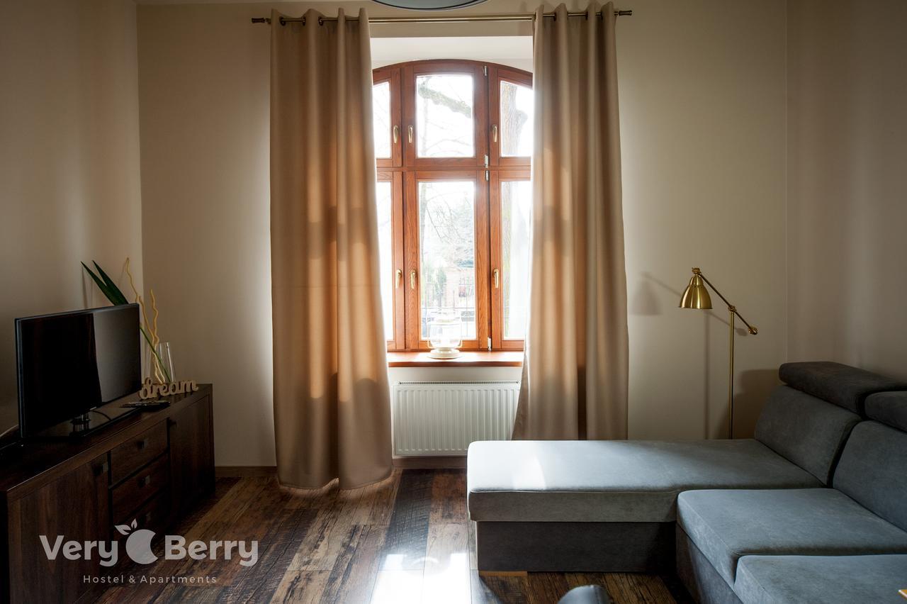 Przestronny Apartament Very Berry W Poznaniu Z Dwiema Sypialniami By Noclegi Renters מראה חיצוני תמונה