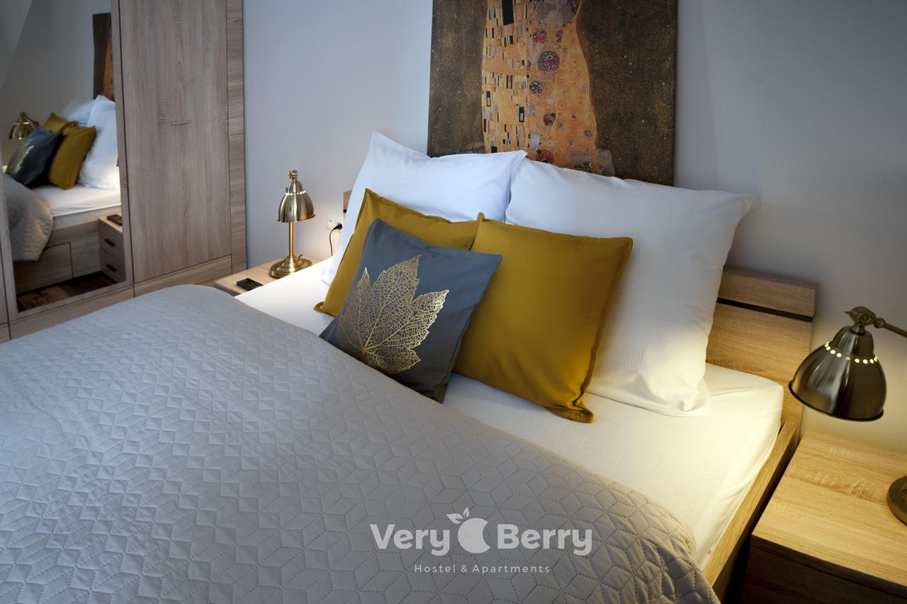 Przestronny Apartament Very Berry W Poznaniu Z Dwiema Sypialniami By Noclegi Renters מראה חיצוני תמונה