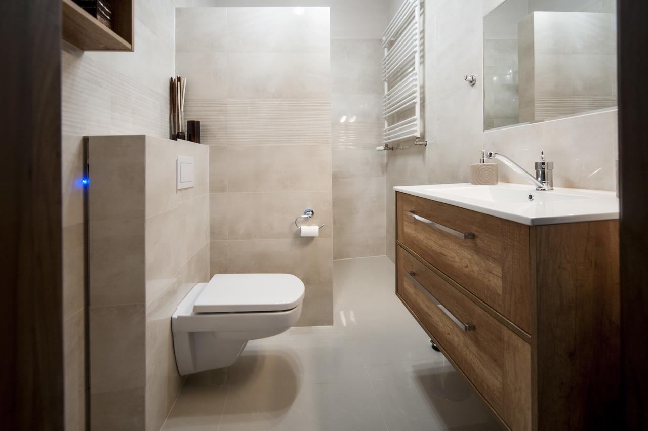 Przestronny Apartament Very Berry W Poznaniu Z Dwiema Sypialniami By Noclegi Renters מראה חיצוני תמונה